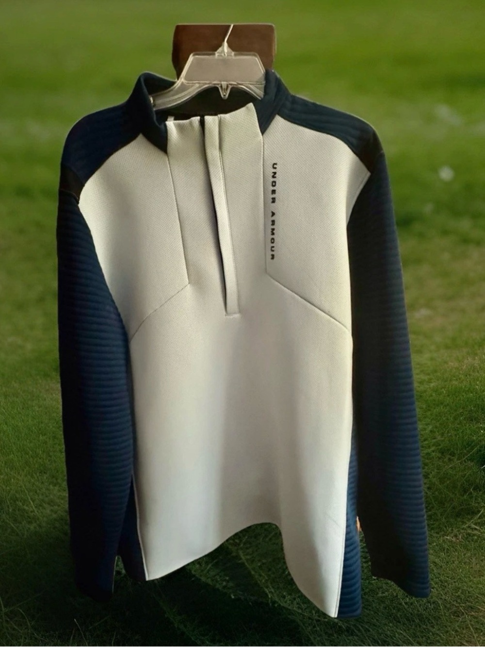 Under Armour ColdGear Navy & White ¼ Zip Golf Pullover - XL NWOT
